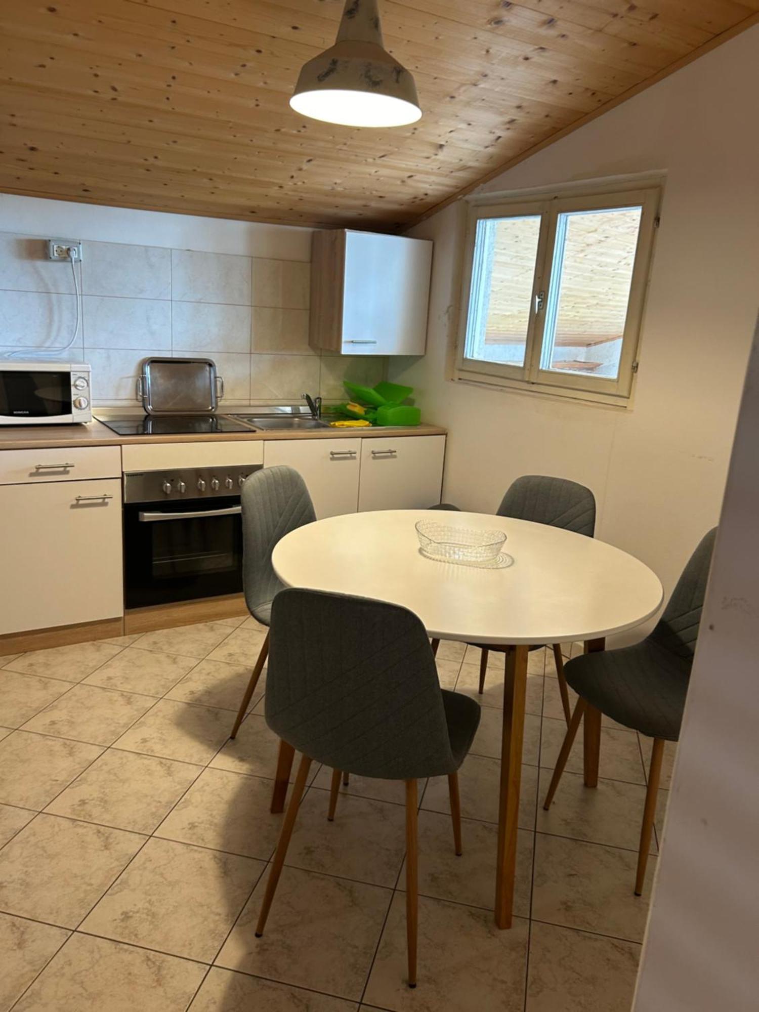 Apartment Vrh