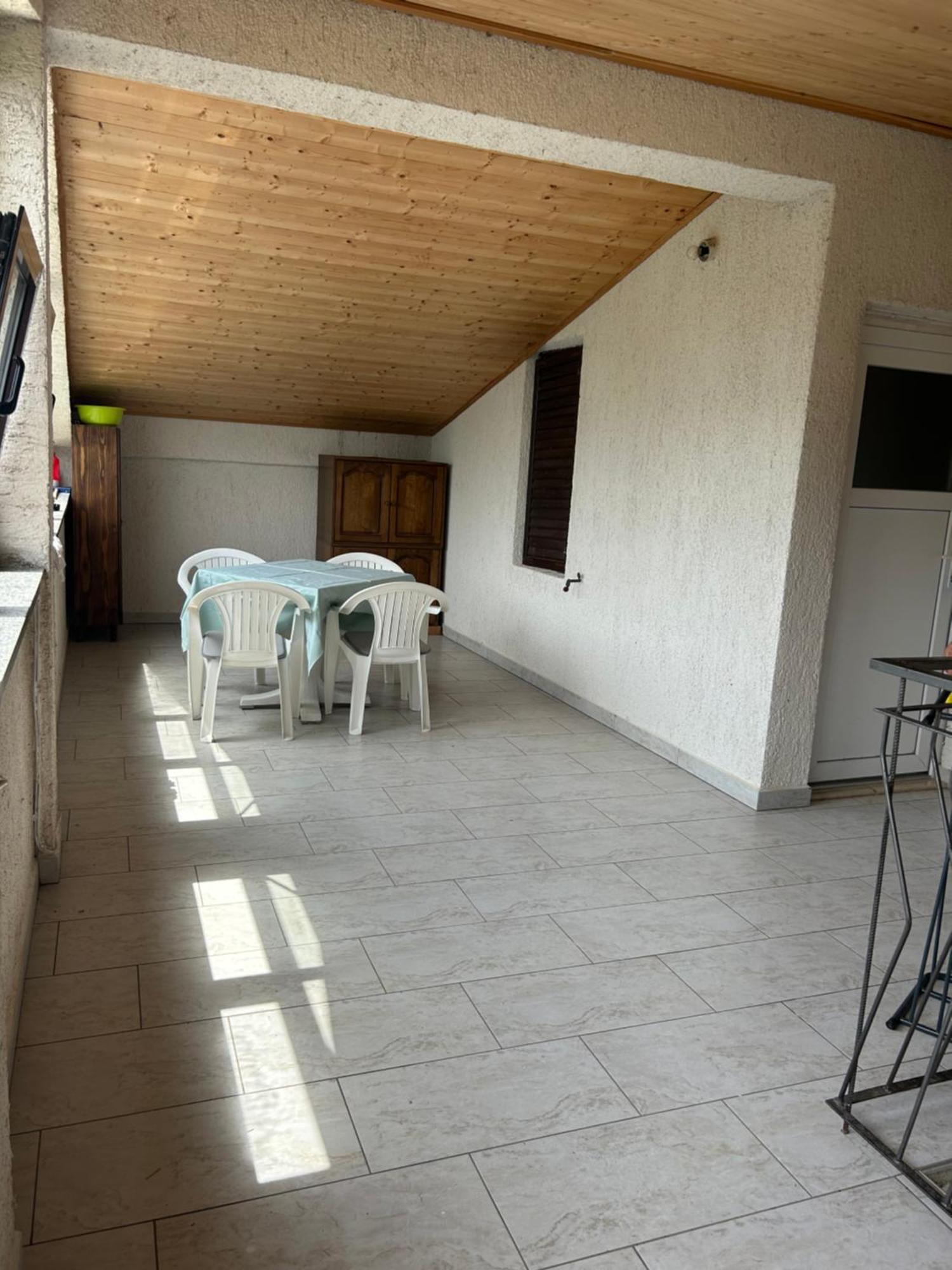 Vrh Apartment Kanfanar